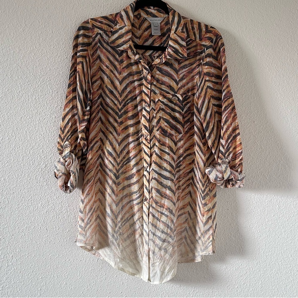 MULTIPLES Women’s Button Up Small Tiger Chevron Print Orange Black White Ombré